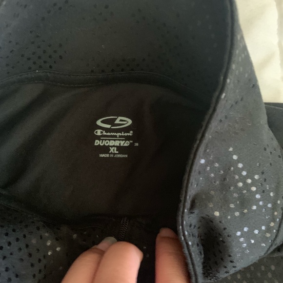 Reflective athletic top - Picture 5 of 5